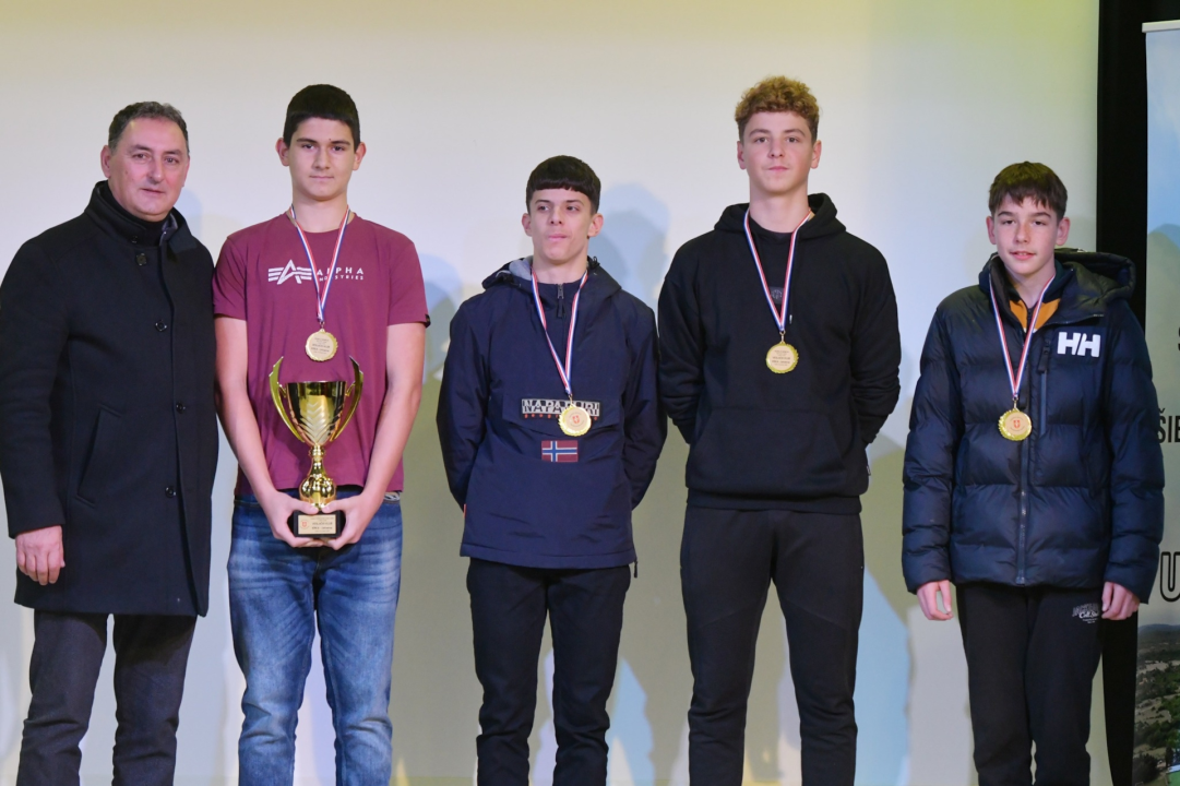 U Kulturnom domu u Unešiću u utorak je održana svečanost proglašenja najboljih mladih sportaša