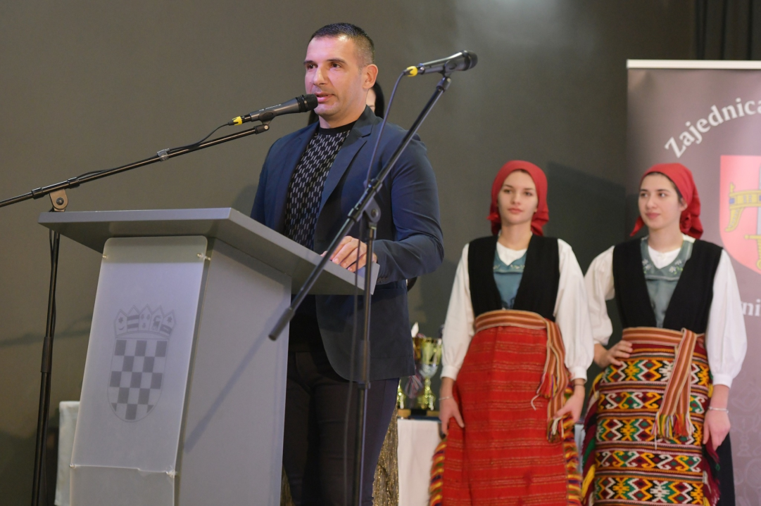 U Kulturnom domu u Unešiću u utorak je održana svečanost proglašenja najboljih mladih sportaša