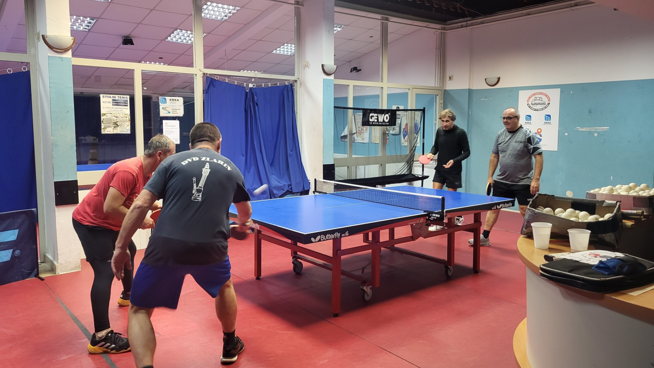 FOTO Završen jesenski dio Stolnoteniske lige Šibenika, ekipa Ferata na učinku osam od osam