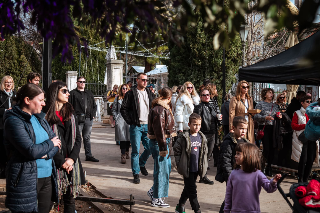 Šibenčani uživaju u zadnjem danu Adventure: Dnevno druženje uz Pojačaj radio, a večeras veliko finale s Cubismom