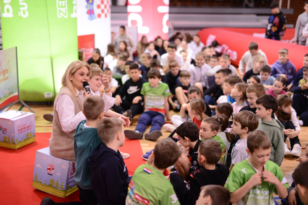 OŠ Murterski škoji ugostila edukativno-sportski program 'Zero waste'