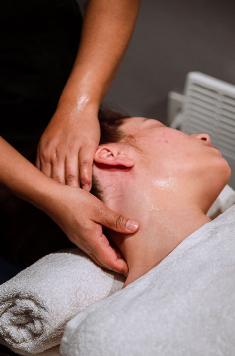 FOTO Kako reći 'volim te'? Uz valentinovo popuste Asian Massage Studija na masaže i darovne kartice 