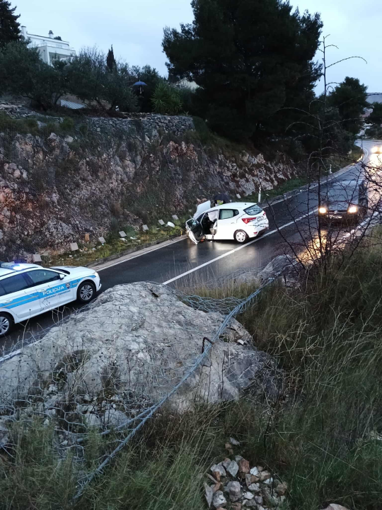 Dvije osobe ozlijeđene u prometnoj u Žaboriću