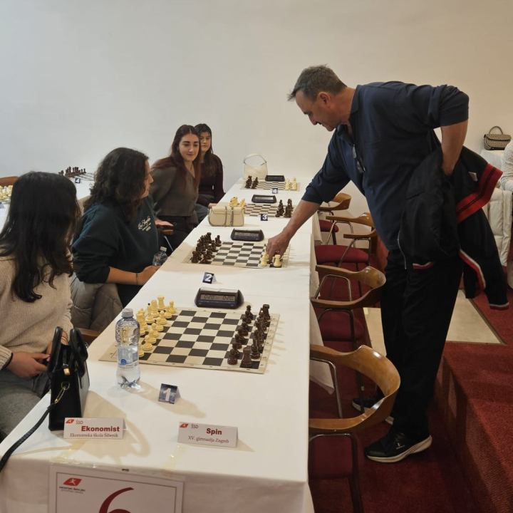 Učenice Ekonomske škole sudjelovale na državnom prvenstvu u šahu