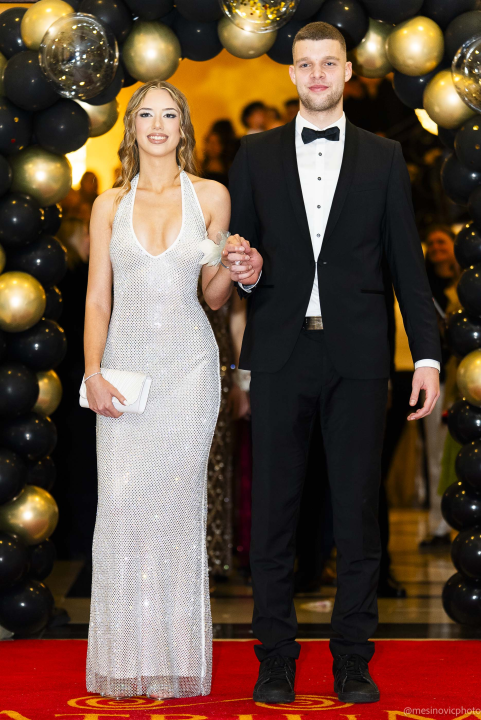 FOTOGALERIJA Maturalni ples šibenske Turističko-ugostiteljske škole (2)