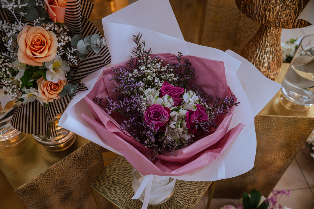 FOTO Šibenik dobio cvjetomat: Buketi iz cvjećarnice Viola dostupni 24 sata dnevno!