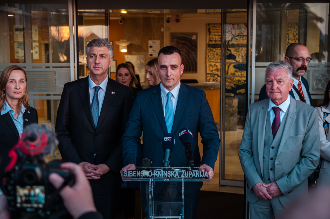 FOTO Potpisan ugovor za projekt 'Centar za borbu protiv klimatskih promjena' u Šibeniku