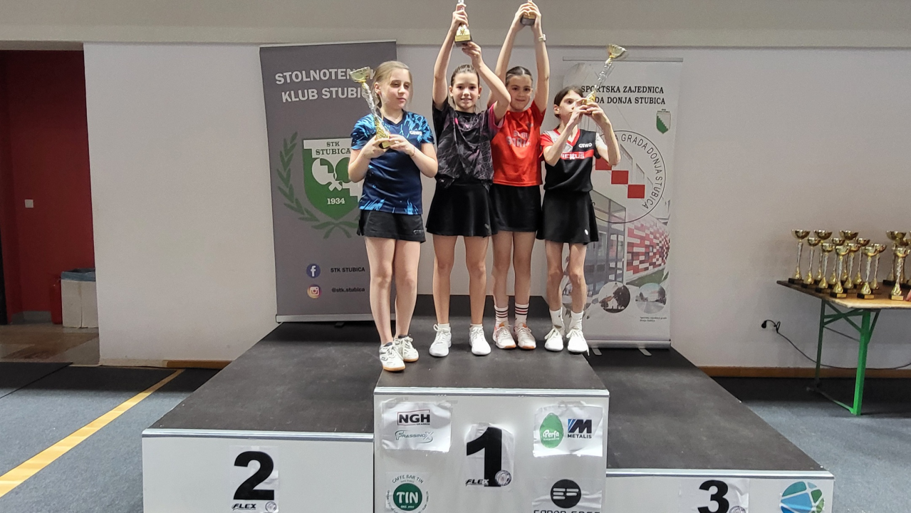 FOTO Dva druga mjesta za šibenske stolnotenisačice u Donjoj Stubici