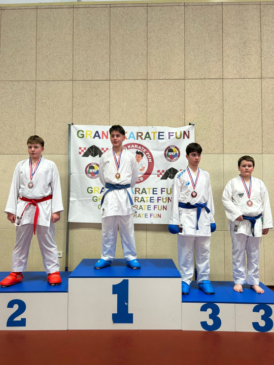 FOTO Karate klub Šibenik 1066 osvojio 12 medalja na turniru 'Grand Karate Fun' u Zagrebu