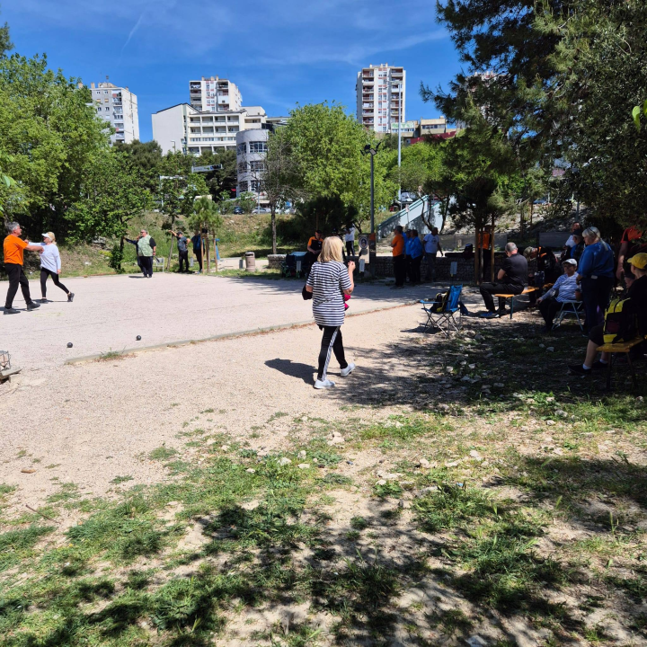 Memorijalni turnir 'Ivan Lambaša' u Šibeniku okupio najbolje igrače petanke 
