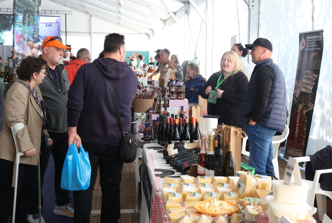 Otvoren jubilarni 15. Sajam agroturizma u Skradinu