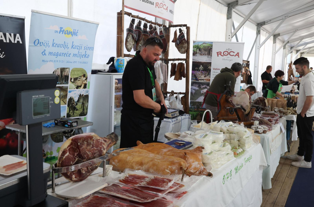 Otvoren jubilarni 15. Sajam agroturizma u Skradinu