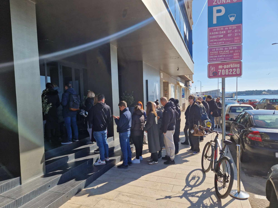 Srdele napunile šibensku peškariju, karte za Morrisseya blagajnu u Arsenu