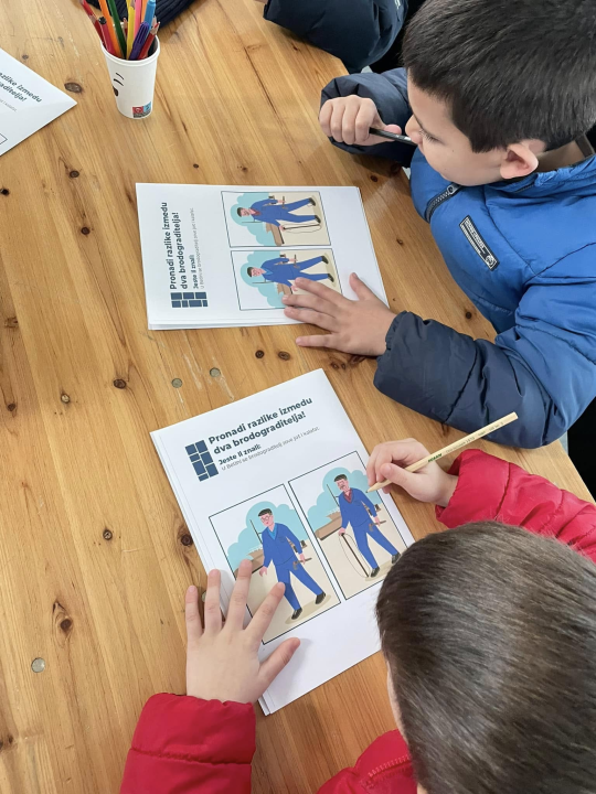 Mali istraživači iz šibenskih vrtića posjetili betinski muzej 