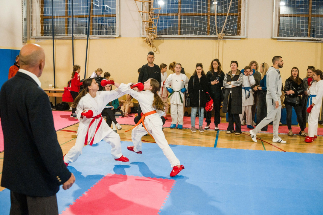  Mladi karataši otvorili novu sezonu Lige klubova uz edukativnu prezentaciju šibesnkih HGSS-ovaca