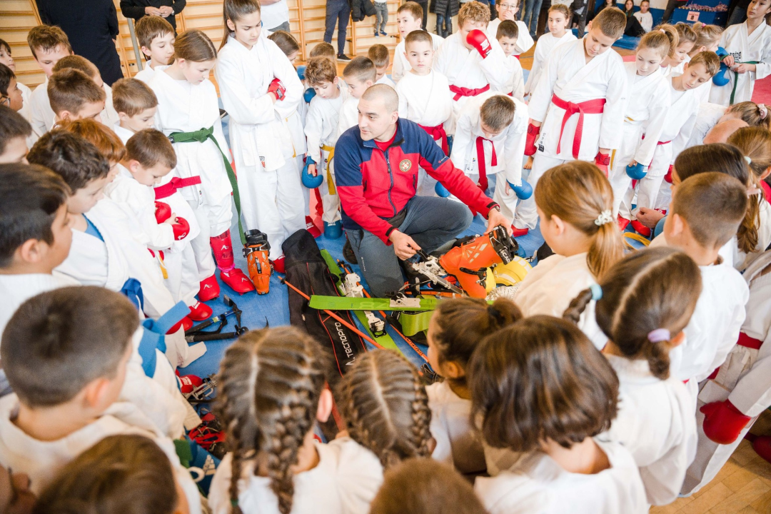  Mladi karataši otvorili novu sezonu Lige klubova uz edukativnu prezentaciju šibesnkih HGSS-ovaca