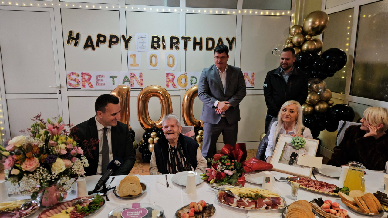 Ljeposava proslavila 100. rođendan u Cvjetnom domu