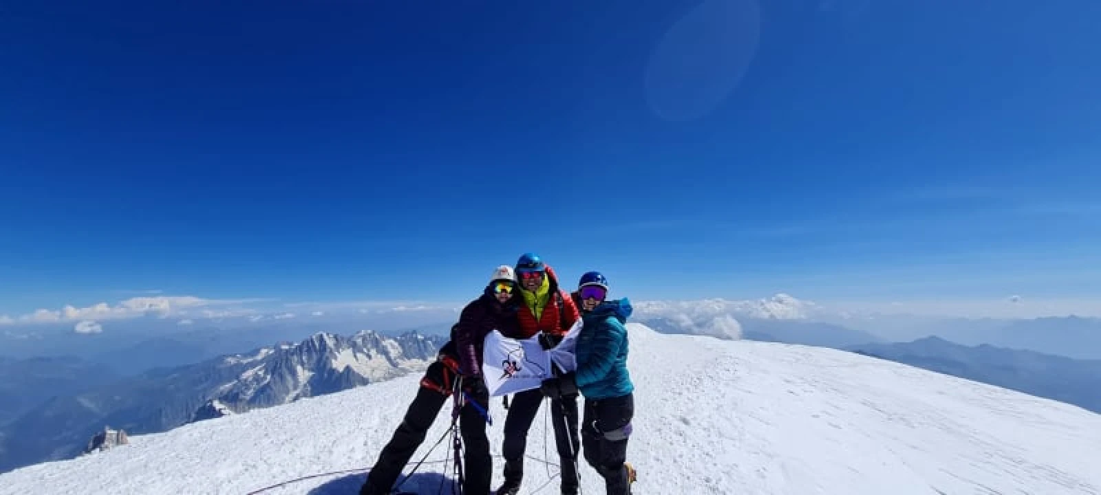 Troje Mihovilaca na krovu Alpa: 'Naporno je fizički i psihički, sada se na +35 adaptiramo na temperaturni šok'  