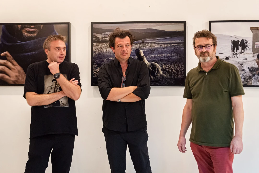 Izložbom fotografija  'On the move' počeo je 9. Fališ: 'Jedna borba, još jedno mjesto'