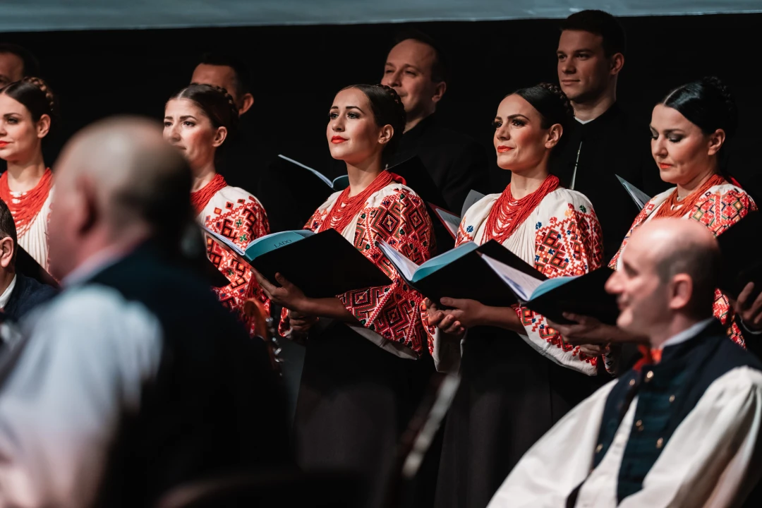 Lado u Kući umjetnosti Arsen premijerno izveli božićni program 'Srićna noć je prispila'