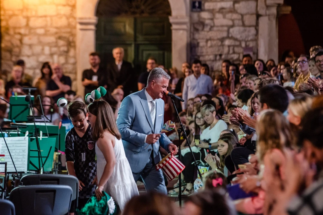 Otvoren je 62. Međunarodni festival u Šibeniku: Na svečanosti i djeca iz ukrajinskog Lavova