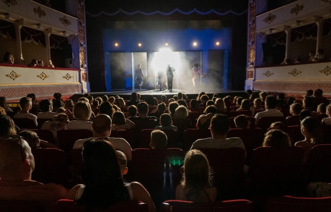 Danas na MDF-u nilski konj Nellie, cirkuski plesni tečaj, dvije predstave i film