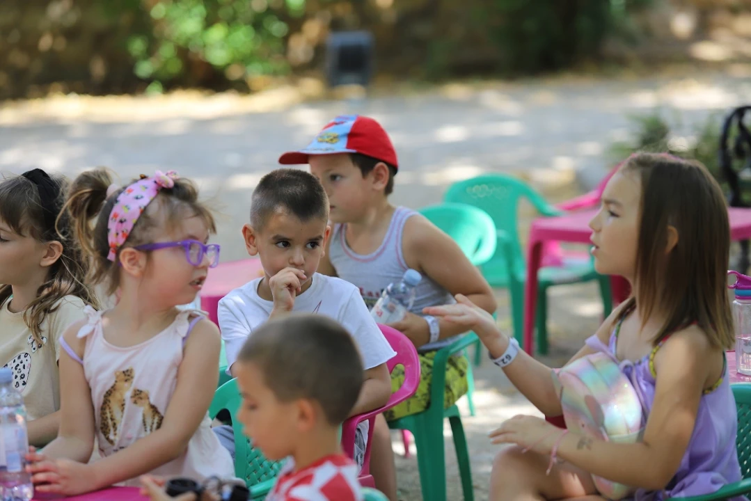Danas je zbog MDF-a najduži dan u godini: Poznati čitaju, sajam knjiga, ulični program, predstave...
