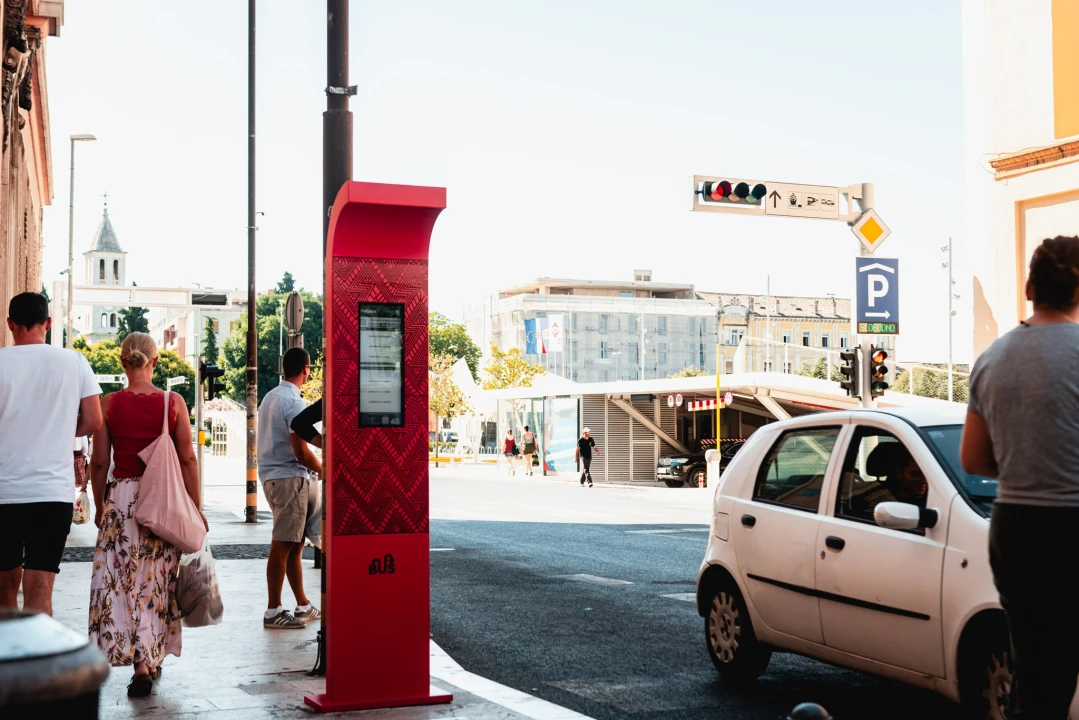Stigli šibenski totemi, imat će smisla kad s vožnjom krenu novi autobusi!