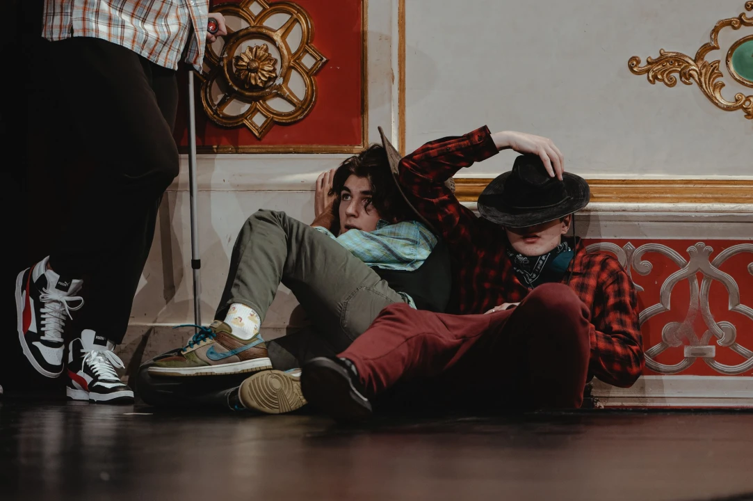 Dramski studio oduševio još jednom: Kauboji su do suza nasmijali rasprodano kazalište!