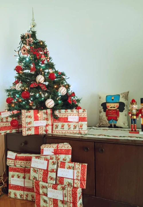 Provjerite tko su pobjednici izbora za naj jelku!