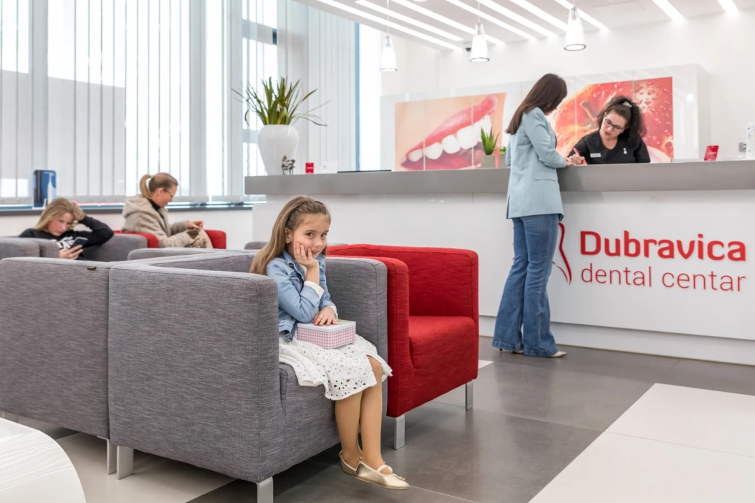 FOTO Transformirajte osmijeh prozirnim alignerima u Dental centru Dubravica! 	