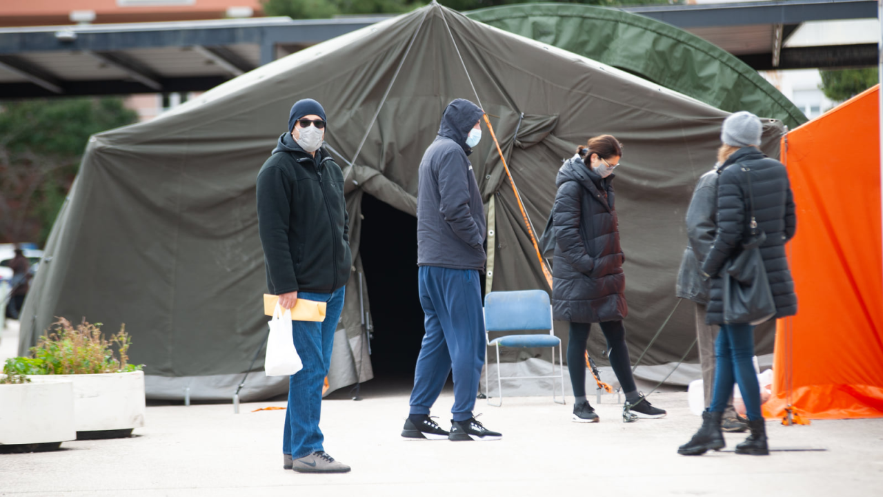 U Hrvatskoj danas 1112 novih slučajeva zaraze, preminulo 17 osoba