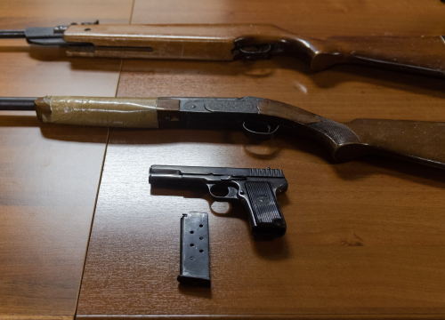 Trojica građana dobrovoljno predala oružje šibenskoj policiji: Automatsku pušku, pištolj, ručnu bombu i 396 metaka