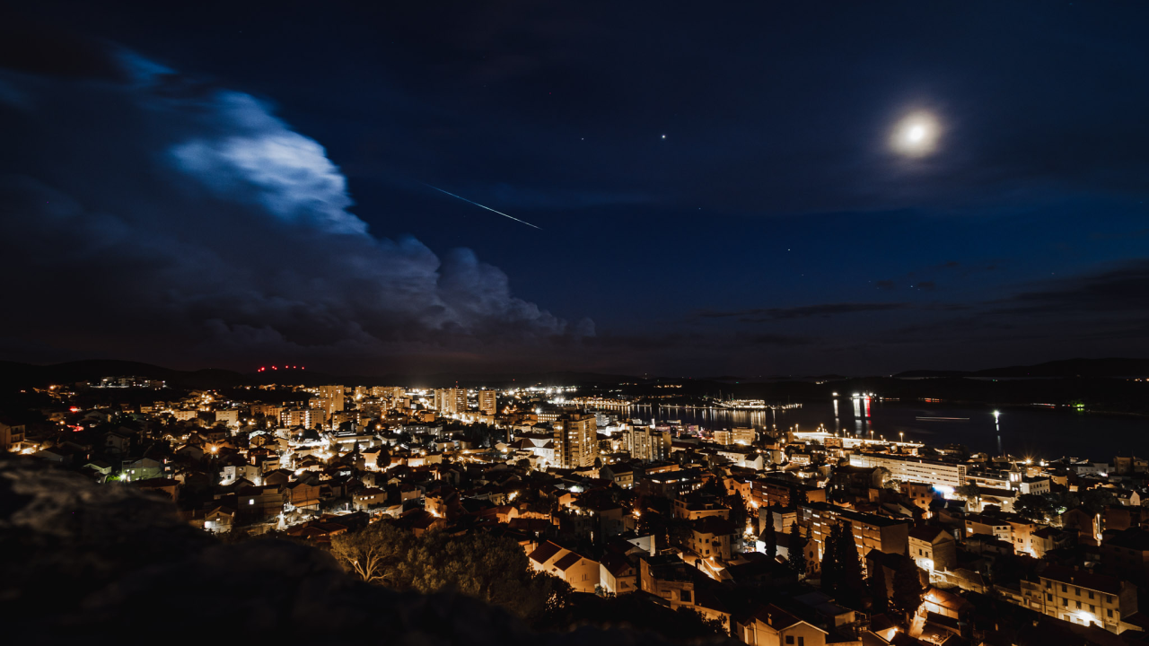 Sutra oči u nebo, kraj Zemlje prolazi najveći asteroid ove godine