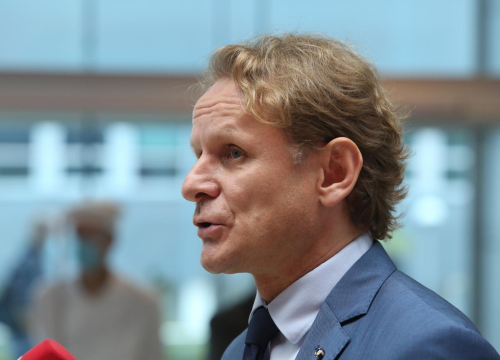 Znanstvenik Ivan Đikić se cijepio AstraZenecom