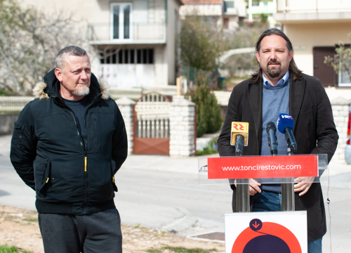 SDP pita gradonačelnika Burića: Zašto su 'junaci iz Jurasa' ostali bez obećanog igrališta?