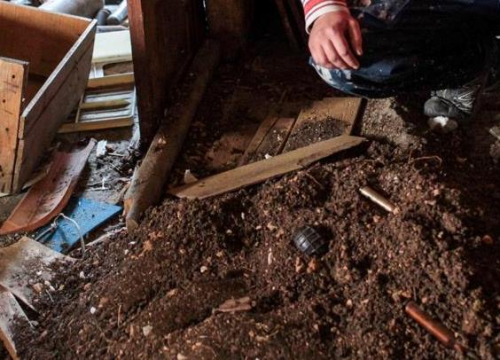 Čistio potkrovlje kuće u okolici Šibenika pa pronašao tisuću komada streljiva, ručnu bombu i dvije mine