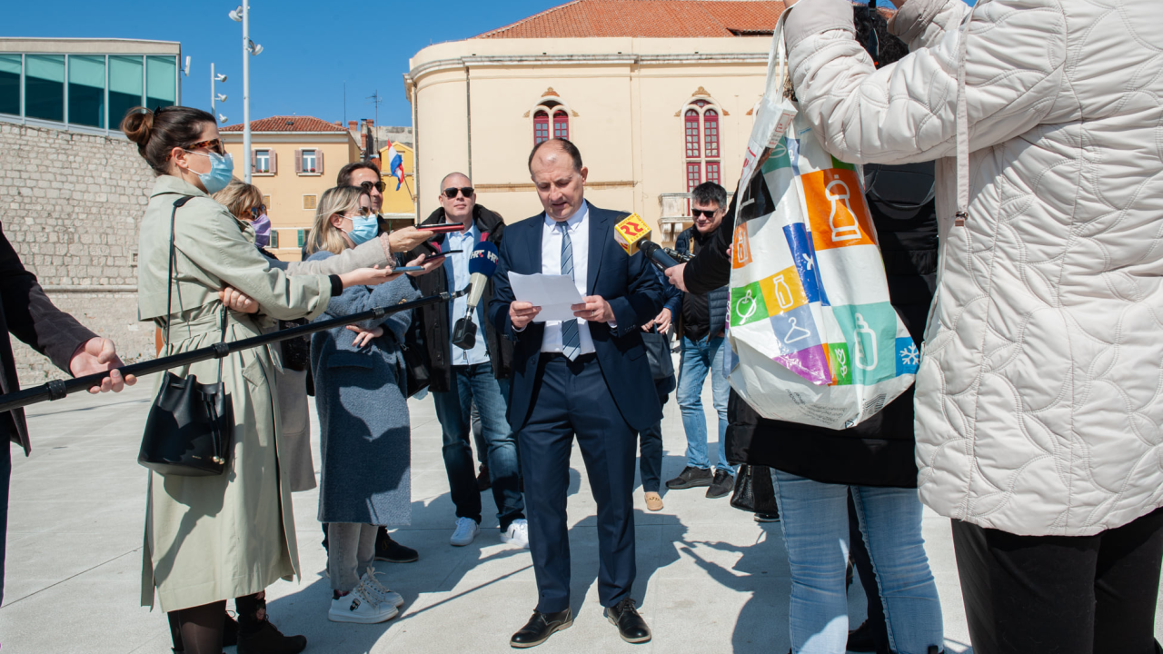 Ivo Glavaš: Neka Burić USKOK-u priča o svojim projektima. Dosta je otimačine, reketarenja, ucjena i pogodovanja