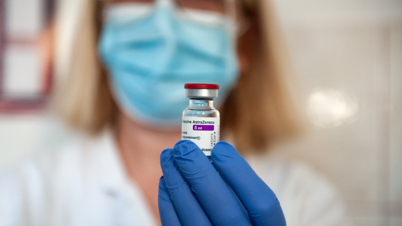 Kanadski stručnjaci preporučili da se mlađe od 55 ne cijepe AstraZenecom