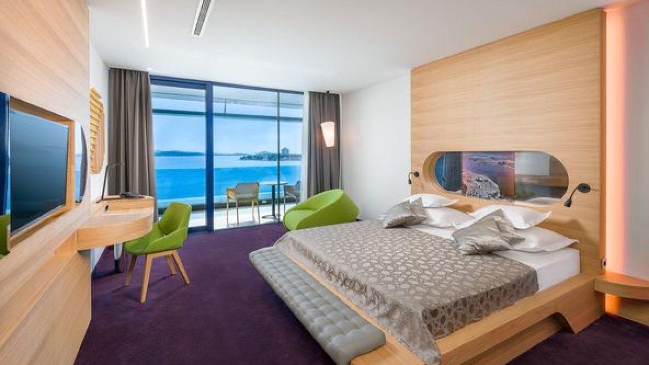 Provedite Uskrsni ponedjeljak u hotelu Olympia Sky u Vodicama!