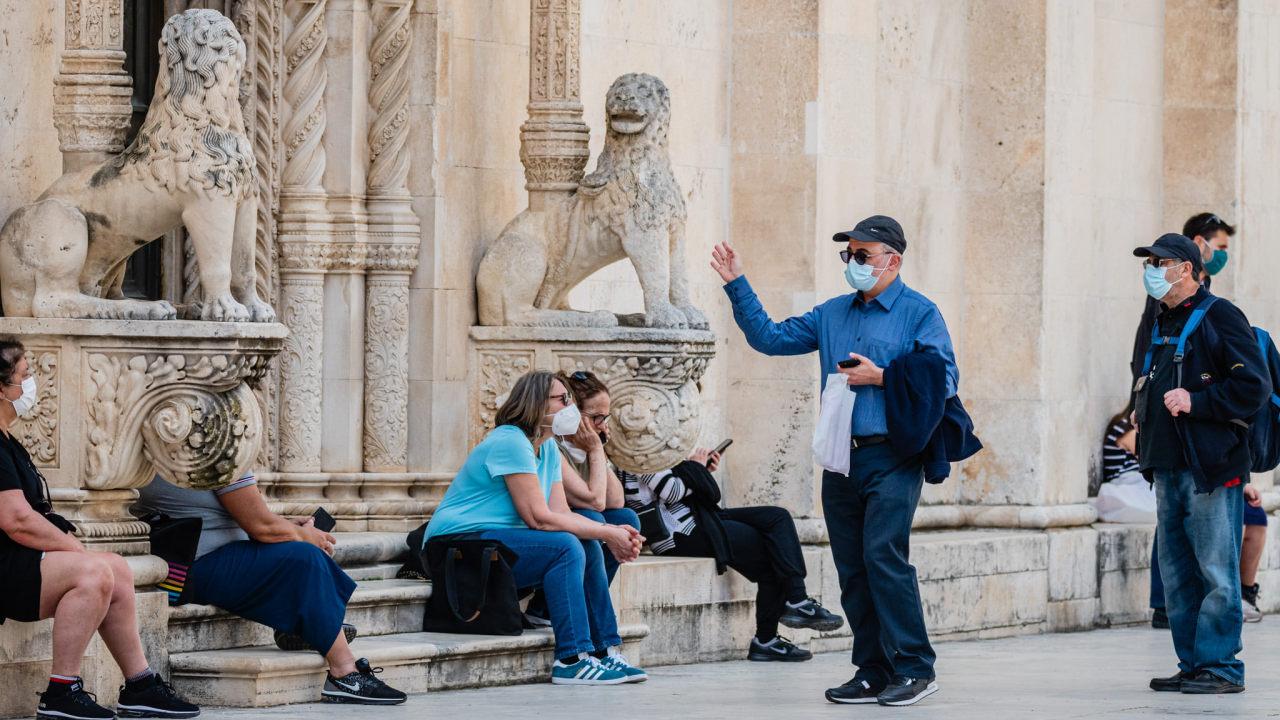Nove upute CDC-a o putovanju: Cijepljeni mogu putovati bez testa i samoizolacije