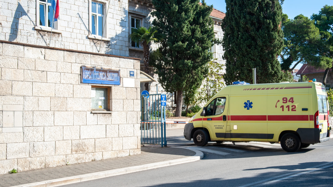 U šibenskoj bolnici otkazane sve dogovorene operacije zbog povećanog broja bolesnika od covida
