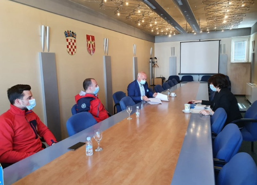 Fotografija 3 - Za rad šibenskog HGSS-a 125 tisuća kuna iz županijske blagajne