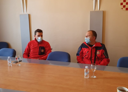 Fotografija 2 - Za rad šibenskog HGSS-a 125 tisuća kuna iz županijske blagajne