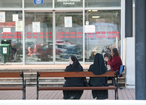 Preko 50 posto testiranih u županiji pozitivno:  Imamo 181 novi slučaj, preminula jedna osoba u šibenskoj bolnici