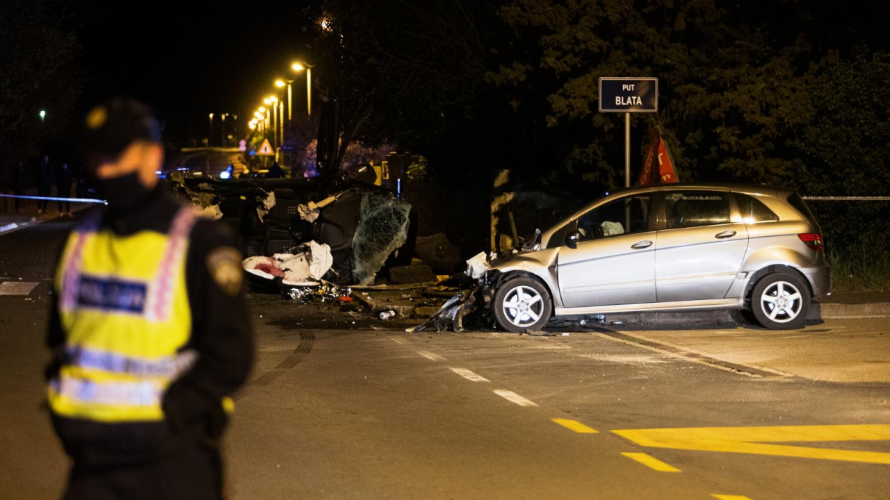 U teškoj prometnoj nesreći kod Zadra poginula dva mladića