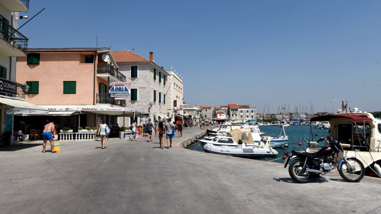 Dolijao kradljivac mobitela koji je još na ljeto provaljivao u kamp kućice u Vodicama