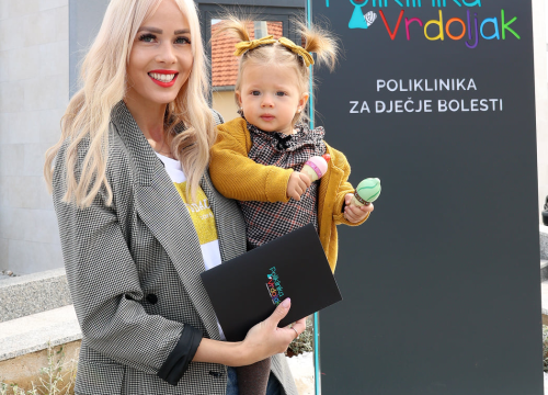 Fotografija 13 - Smile T-shirt & party store nudi personalizirane poklone i dekoracije za zabavu po super cijenama!