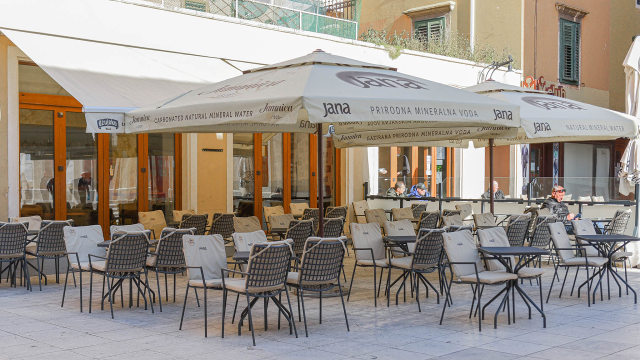 Ugostitelji žele produljenje mjera pomoći i brze testove za vjenčanja i koncerte