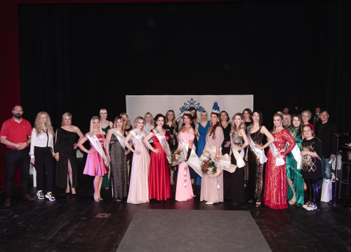 U šibenskom kazalištu održan izbor za najljepšu mamu: Vedrana Halinčić Bakšić i Ljubica Bulić ponijele lente